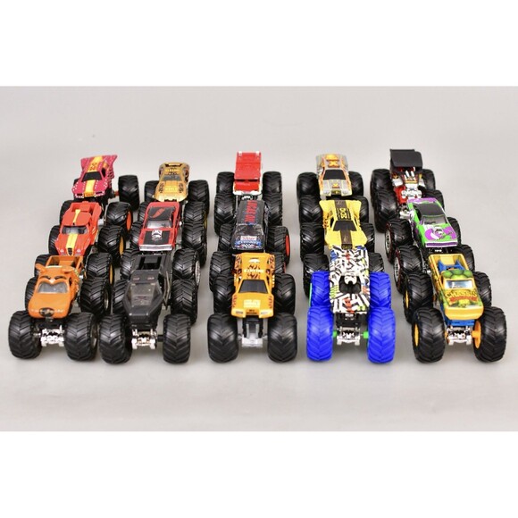 15 Hot Wheels Monster Trucks 1:64 Scale Good Condition Lot - Picture 2 of 9